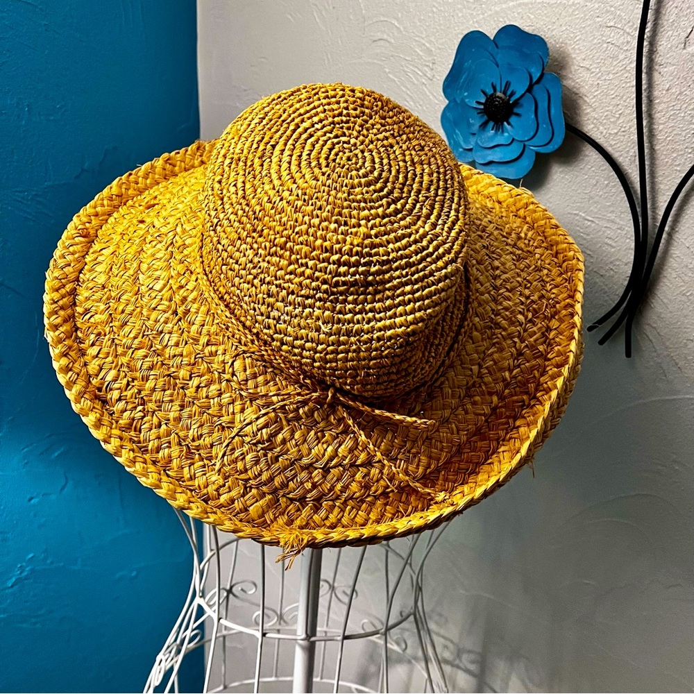 Liz Claiborne floppy straw hat